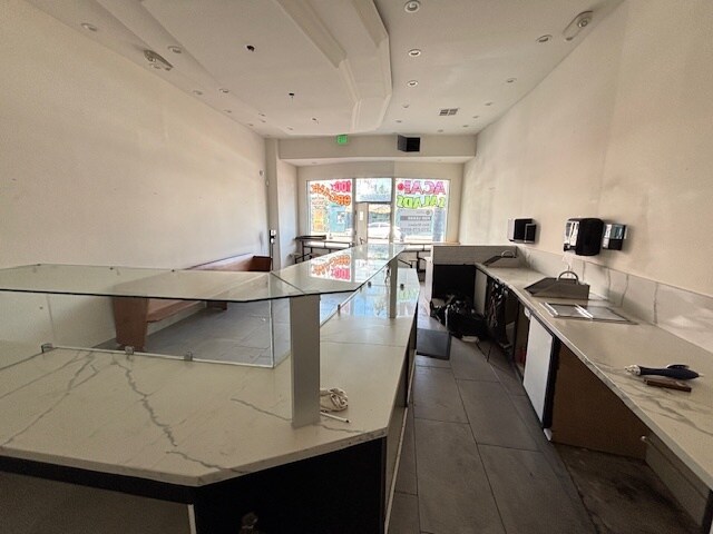 1641-1651 Cahuenga Blvd, Los Angeles, CA à louer - Photo de l’immeuble – Image 2 sur 9