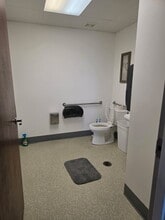 258 Corporate Dr, Madison, WI à louer Photo intérieure– Image 2 sur 2