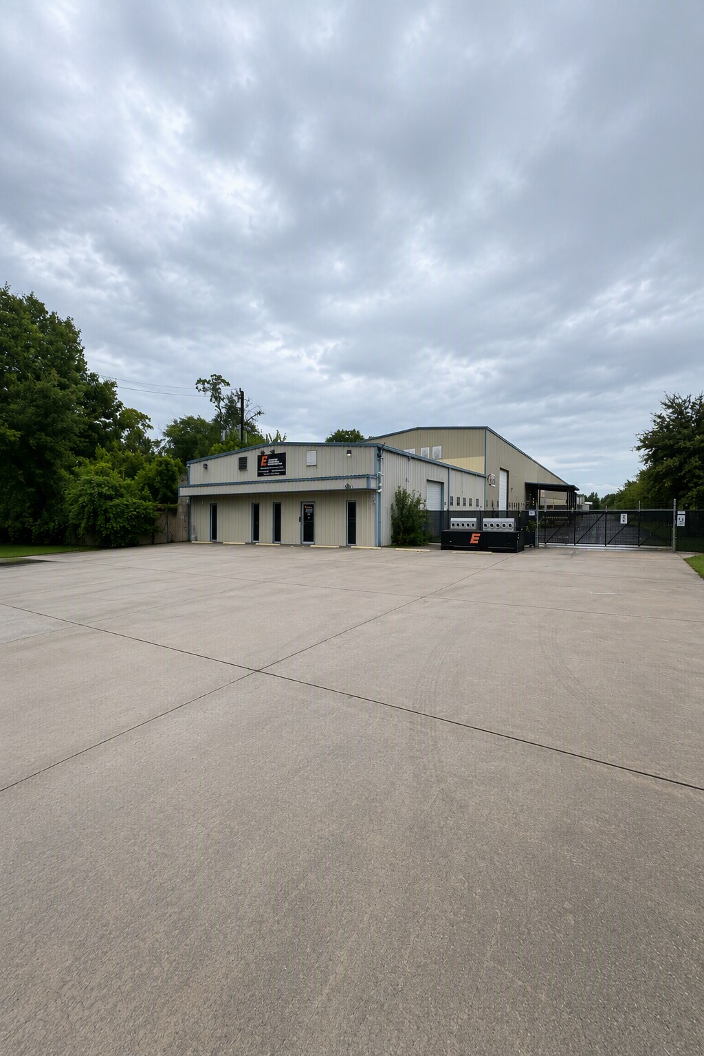 2413 Roy Rd, Pearland, TX à vendre Photo de l’immeuble– Image 1 sur 9
