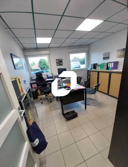 Bureau dans Eysines à vendre - Photo intérieure – Image 2 sur 8