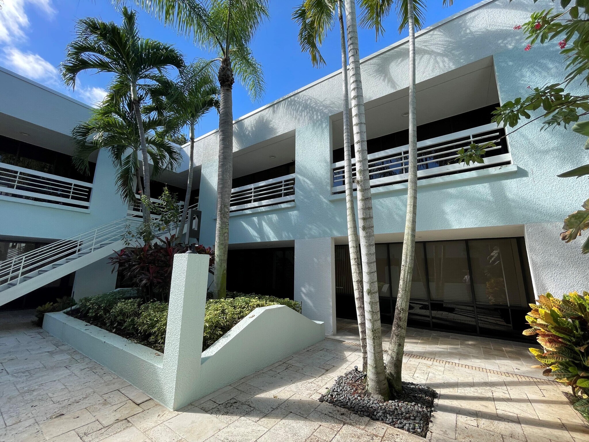 2300 NW Corporate Blvd, Boca Raton, FL à vendre Photo principale– Image 1 sur 5