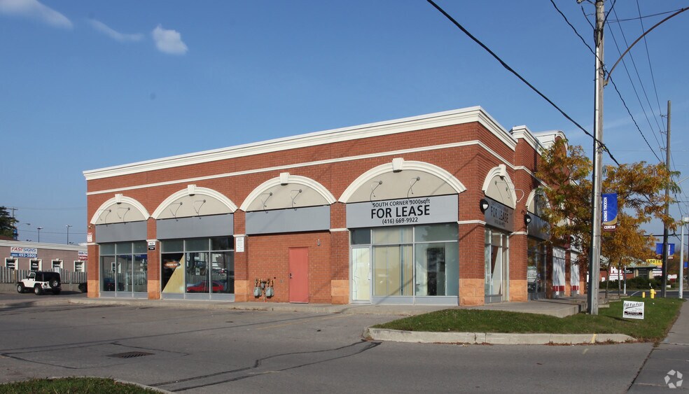 1549 Dundas St E, Whitby, ON à louer - Photo principale – Image 1 sur 3