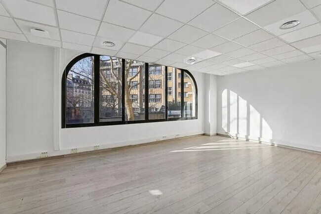 Plus de détails pour 47 Rue De Charonne, Paris - Bureau à louer