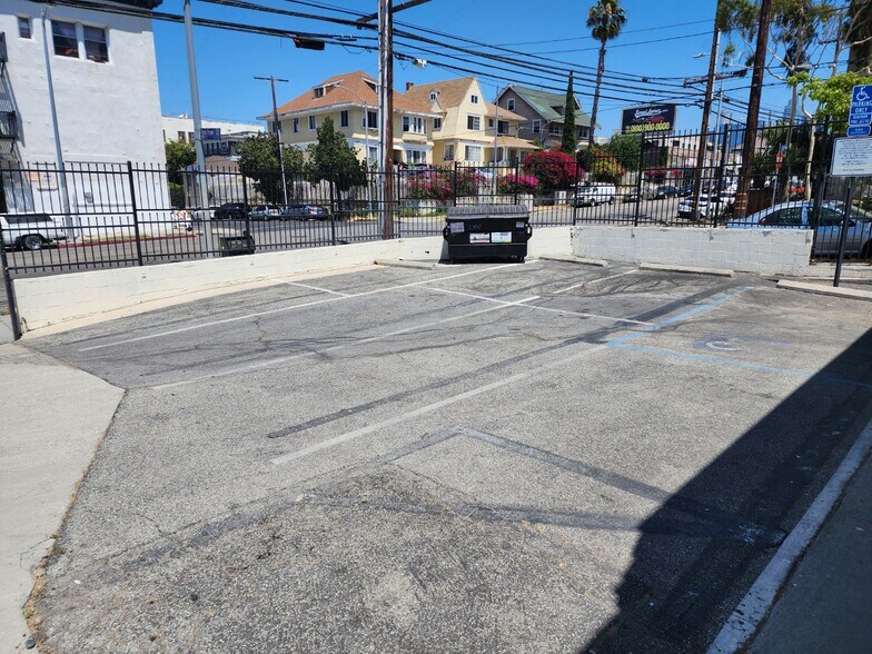 2400 James M Wood Blvd, Los Angeles, CA à vendre - Autre – Image 2 sur 27