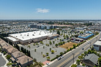 12600 Beach Blvd, Stanton, CA - Vue aérienne  vue de carte - Image1