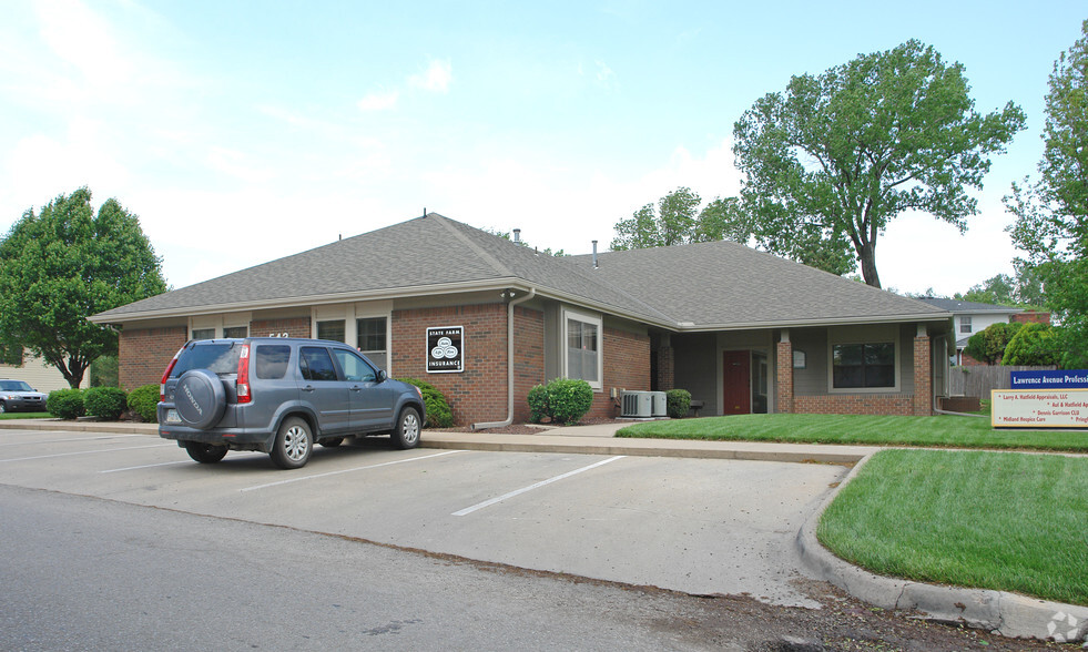 543 Lawrence Ave, Lawrence, KS à louer - Photo de l’immeuble – Image 3 sur 4