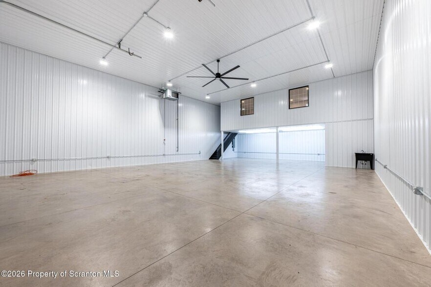 151 Brown Rd, Pittston, PA à louer - Photo de l’immeuble – Image 2 sur 4