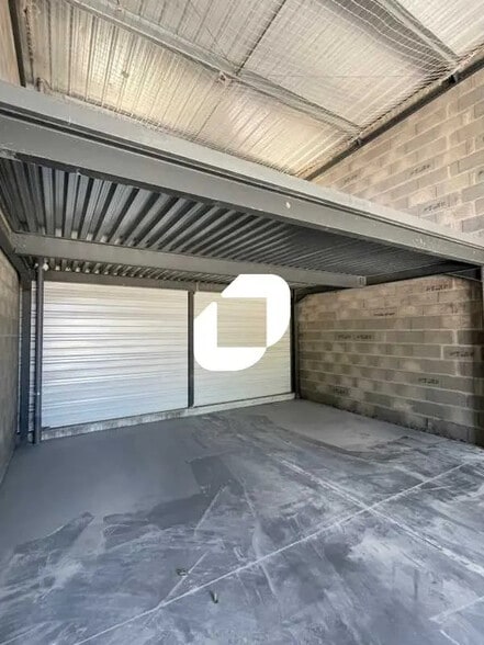 Local d'activités dans Bassens à vendre - Photo intérieure – Image 3 sur 11
