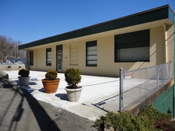 19-21 Hazel Ter, Woodbridge, CT à louer - Photo principale – Image 1 sur 9