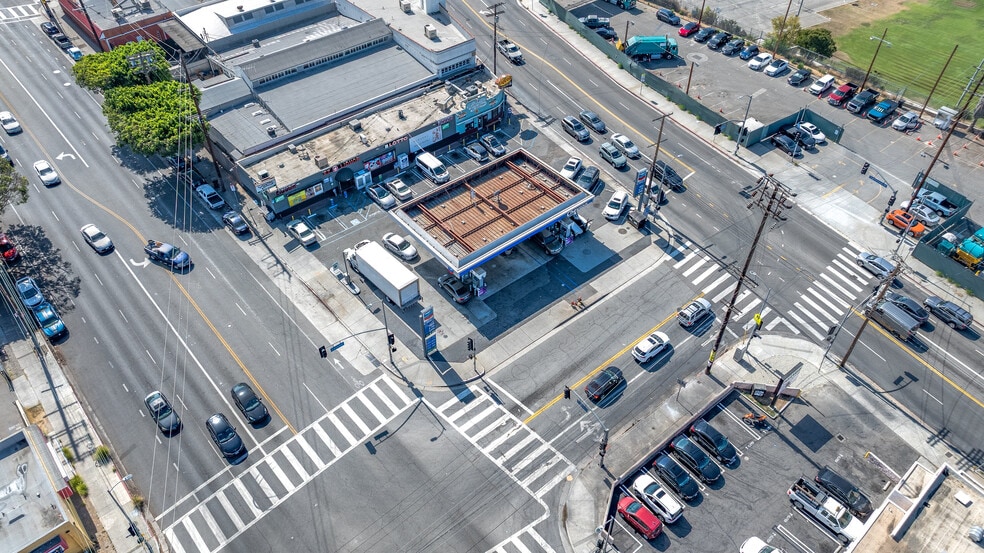 2135 N San Fernando Rd, Los Angeles, CA à vendre - Photo de l’immeuble – Image 3 sur 13