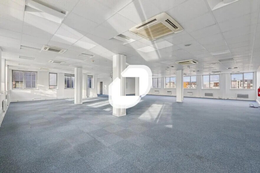 Bureau dans Neuilly-Plaisance à louer - Photo intérieure – Image 2 sur 14