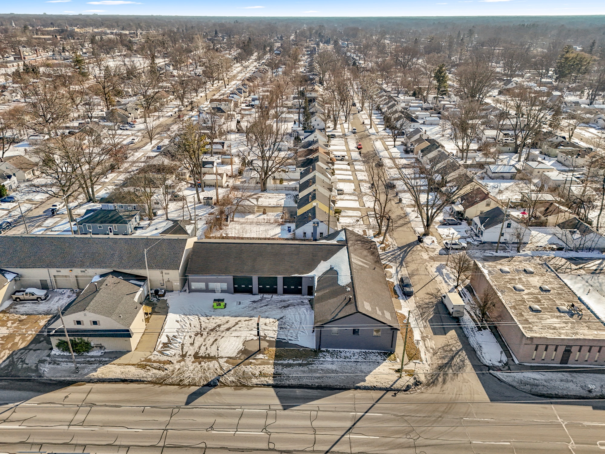 26289 W Eight Mile Rd, Redford Township, MI à louer Photo intérieure– Image 1 sur 38