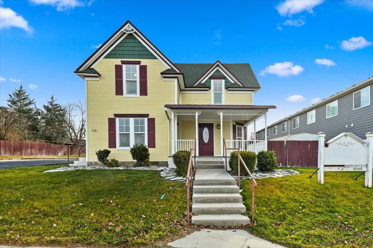 520 16th Ave N, Nampa, ID à vendre Photo principale– Image 1 sur 18