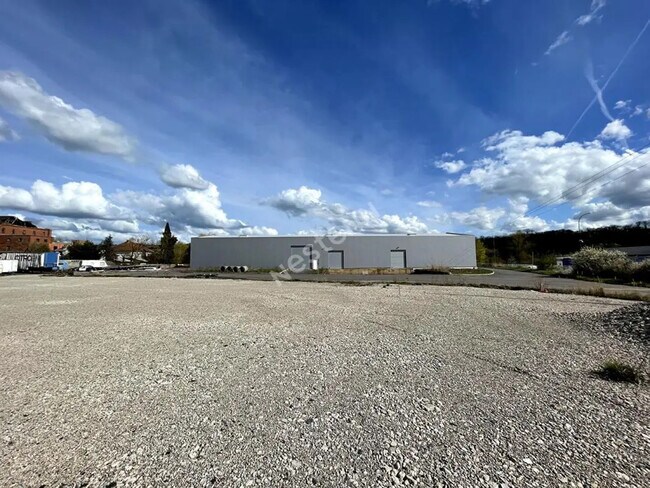 Plus de détails pour Industriel/Logistique à louer