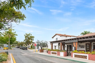 6106-6108 Paseo Delicias, Rancho Santa Fe, CA à louer Photo intérieure– Image 2 sur 22