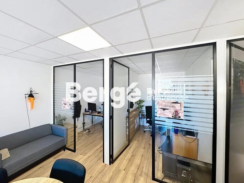 Bureau dans Grasse à louer - Photo intérieure – Image 2 sur 5