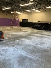 37 Lark Industrial Pky, Greenville, RI à louer Photo intérieure– Image 2 sur 5