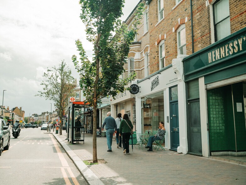 82 Northcote Rd, Londres à vendre - Photo de l’immeuble – Image 2 sur 5