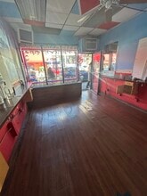 12220 Liberty Ave, South Richmond Hill, NY à louer Photo de l’immeuble– Image 1 sur 3