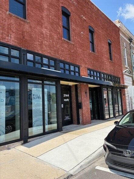 2144 W Main St, Tampa, FL à louer - Photo de l’immeuble – Image 2 sur 7