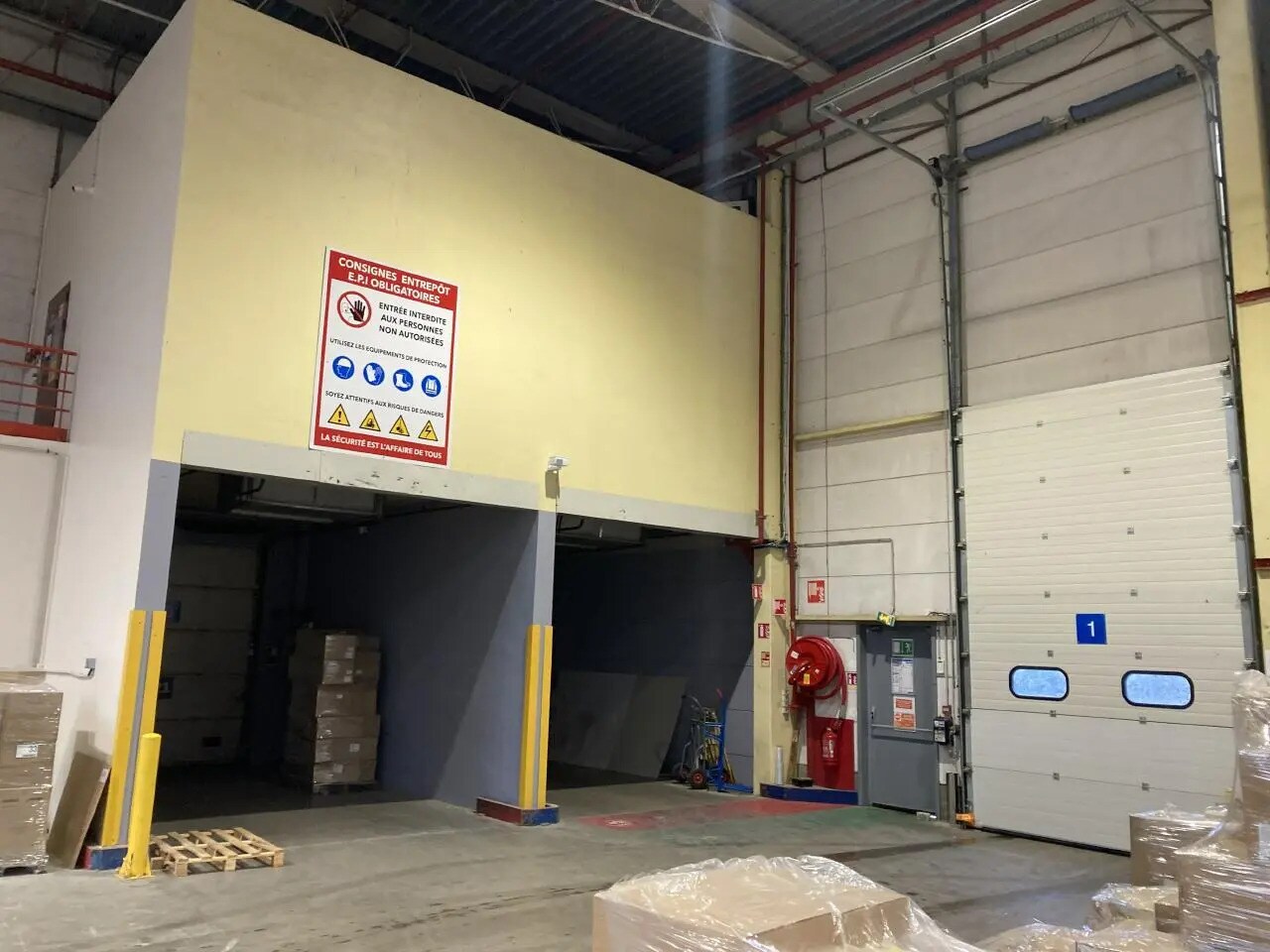 Industriel/Logistique dans Marly-la-Ville à louer Photo intérieure– Image 1 sur 5