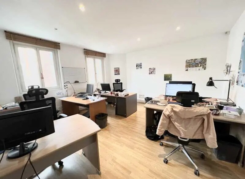 Bureau dans Paris à louer - Photo de l’immeuble – Image 3 sur 7