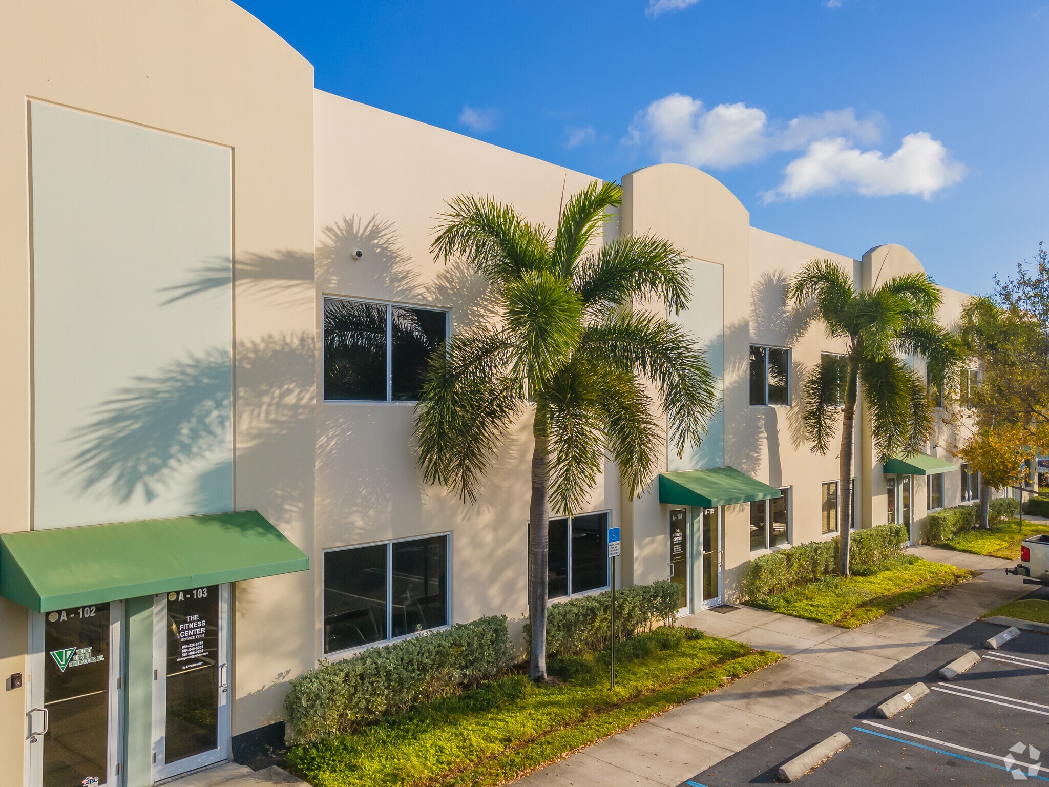 3677 23rd Ave S, Lake Worth, FL à louer Photo principale– Image 1 sur 15