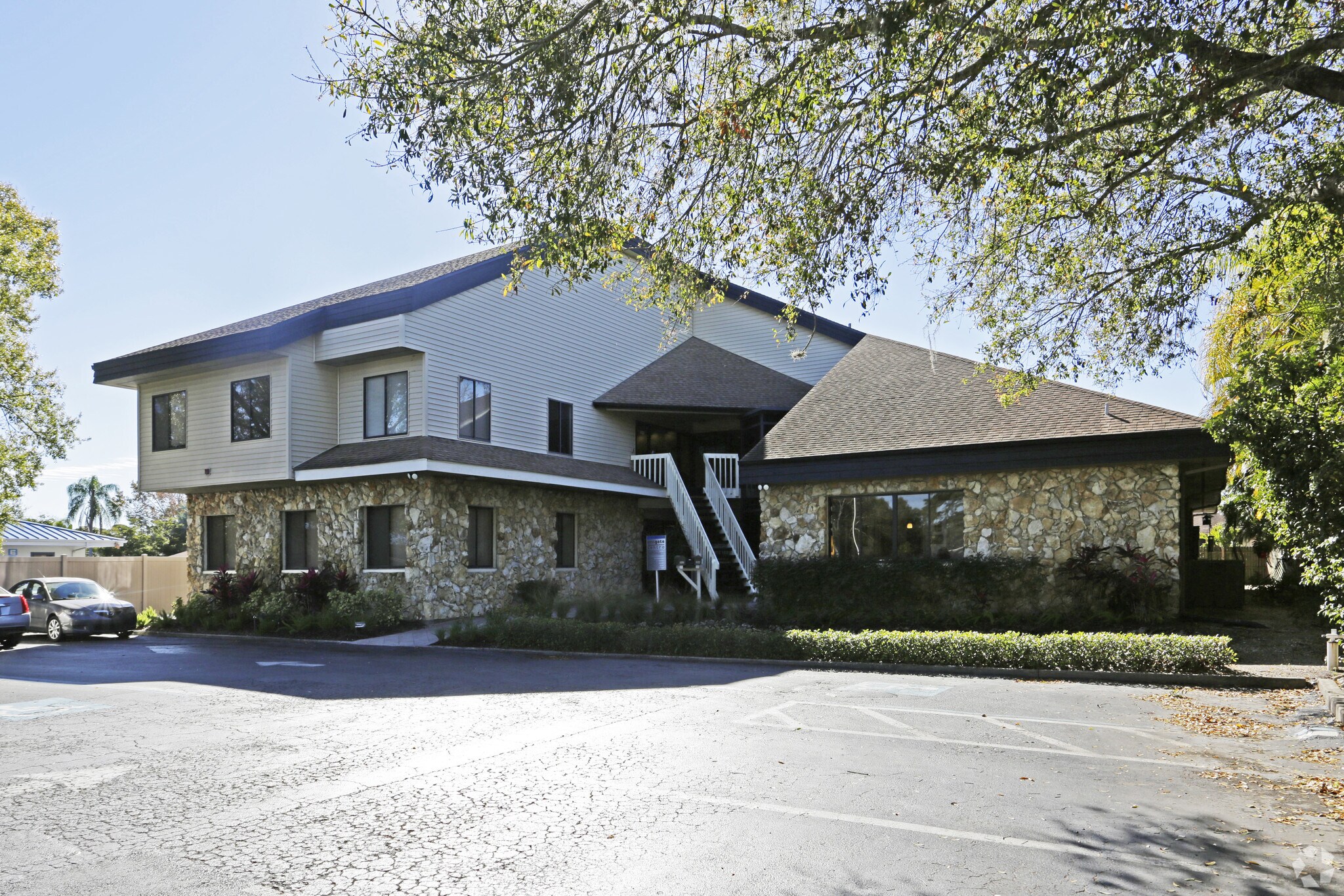 5500 Bee Ridge Rd, Sarasota, FL à louer Photo principale– Image 1 sur 9