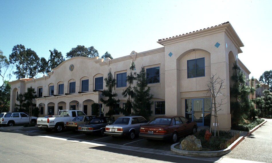 32238 Paseo Adelanto, San Juan Capistrano, CA à louer - Photo de l’immeuble – Image 2 sur 4