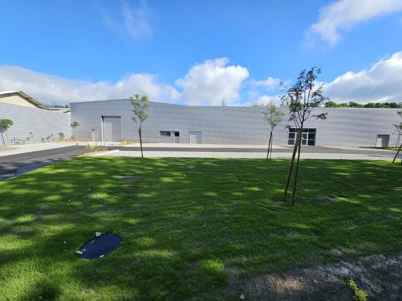 Local commercial dans Gap à louer - Photo de l’immeuble – Image 2 sur 3