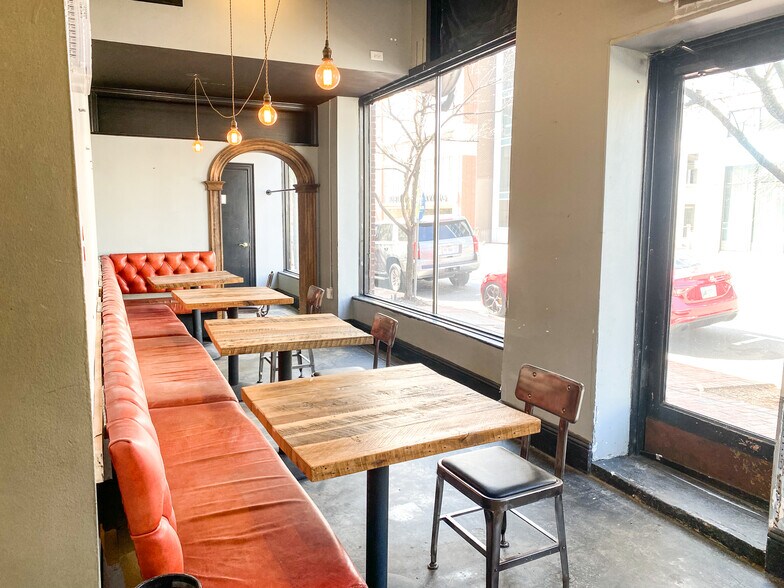303 Blake St, Raleigh, NC à louer - Photo intérieure – Image 3 sur 5