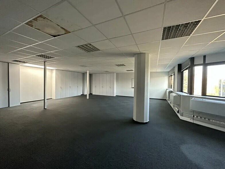 Bureau dans ILLKIRCH-GRAFFENSTADEN à louer - Photo de l’immeuble – Image 3 sur 6