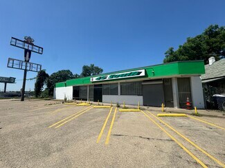 Plus de détails pour 3749 Julius Schepps Fwy, Dallas, TX - Local commercial à louer