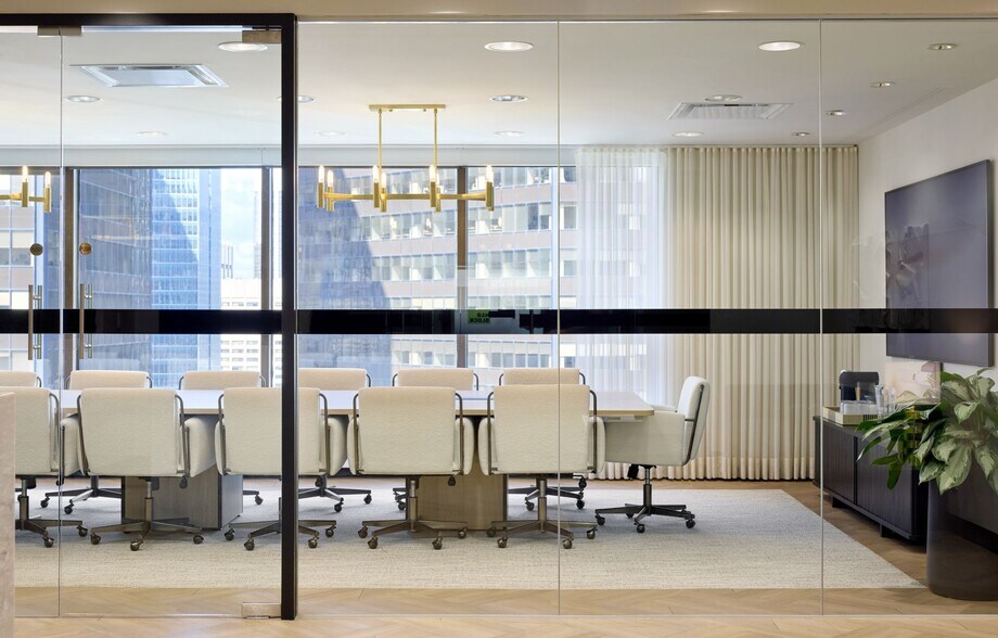 700 2 St SW, Calgary, AB à louer - Photo de l’immeuble – Image 1 sur 9