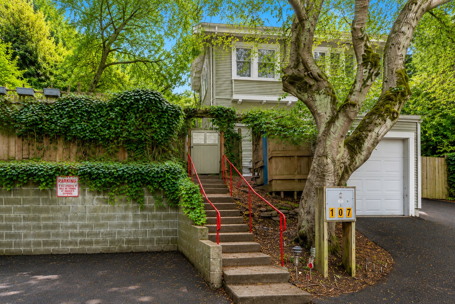 107 Stadium Ave, Mill Valley, CA à vendre Photo de l’immeuble– Image 1 sur 8