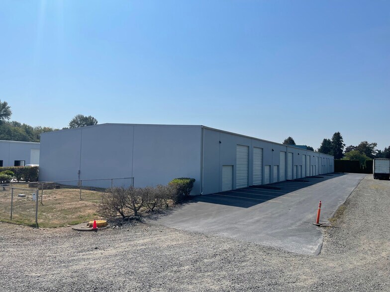 2002 17th St NW, Puyallup, WA à louer - Photo de l’immeuble – Image 2 sur 3