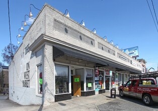 708-720 W Market St, Greensboro, NC à louer Photo intérieure– Image 1 sur 1