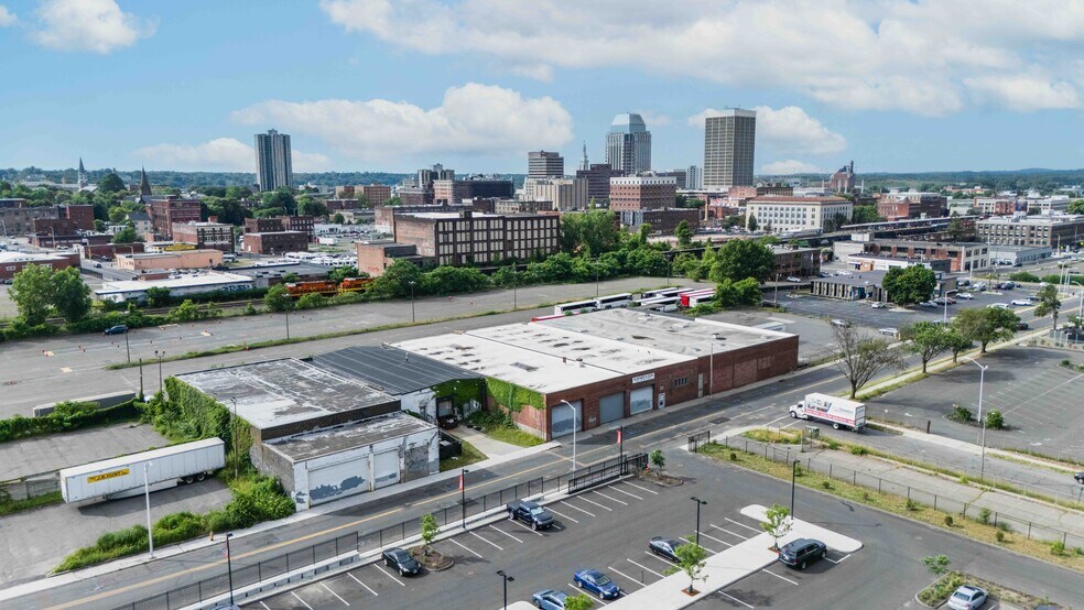 207 Liberty St, Springfield, MA à vendre - Photo de l’immeuble – Image 2 sur 8