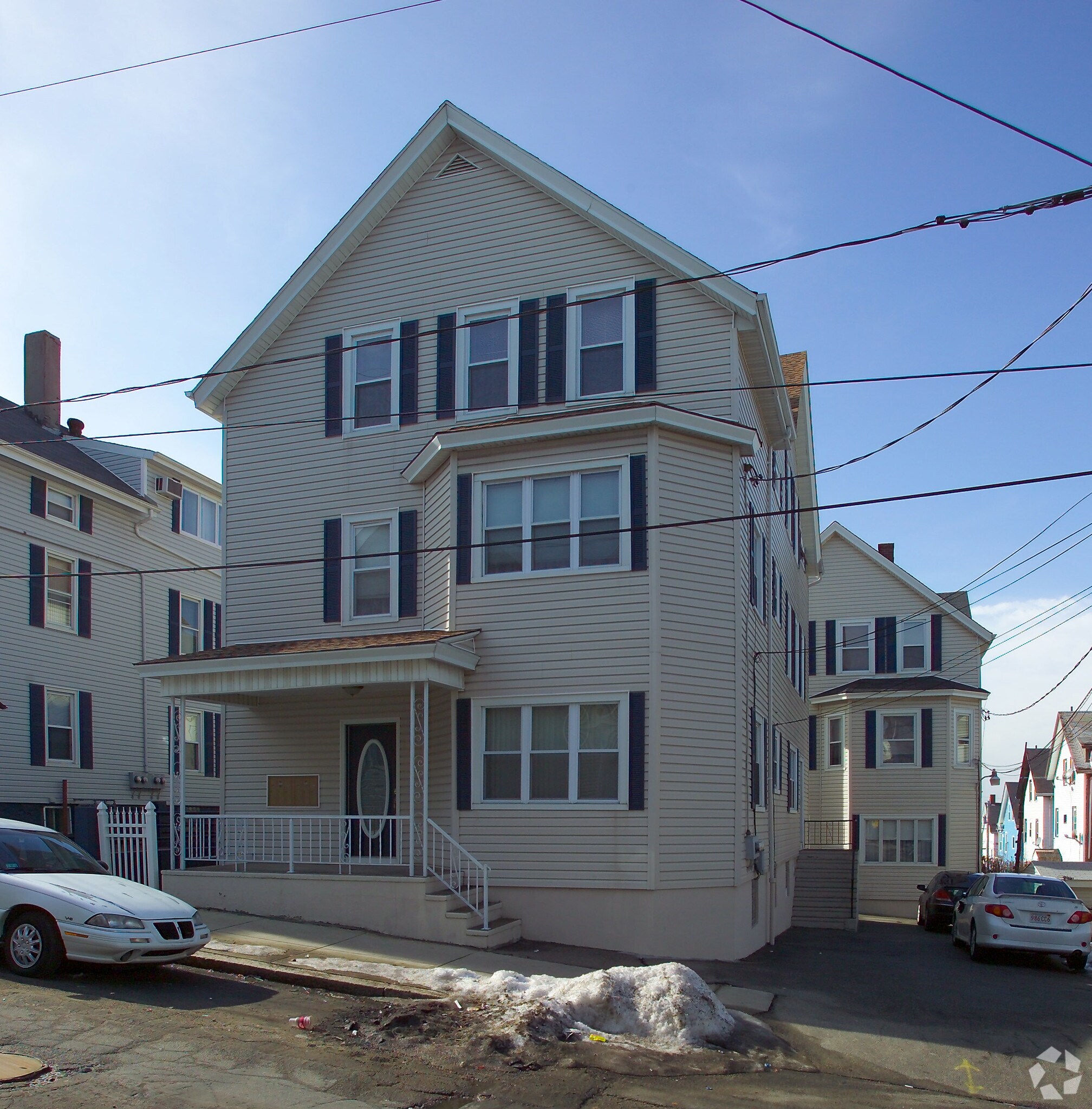 141 Hunter St, Fall River, MA à vendre Photo principale– Image 1 sur 21