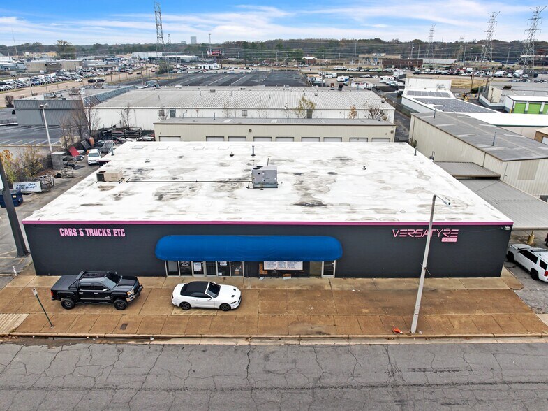 5390 Fox Plaza Dr, Memphis, TN à vendre - Photo de l’immeuble – Image 2 sur 18