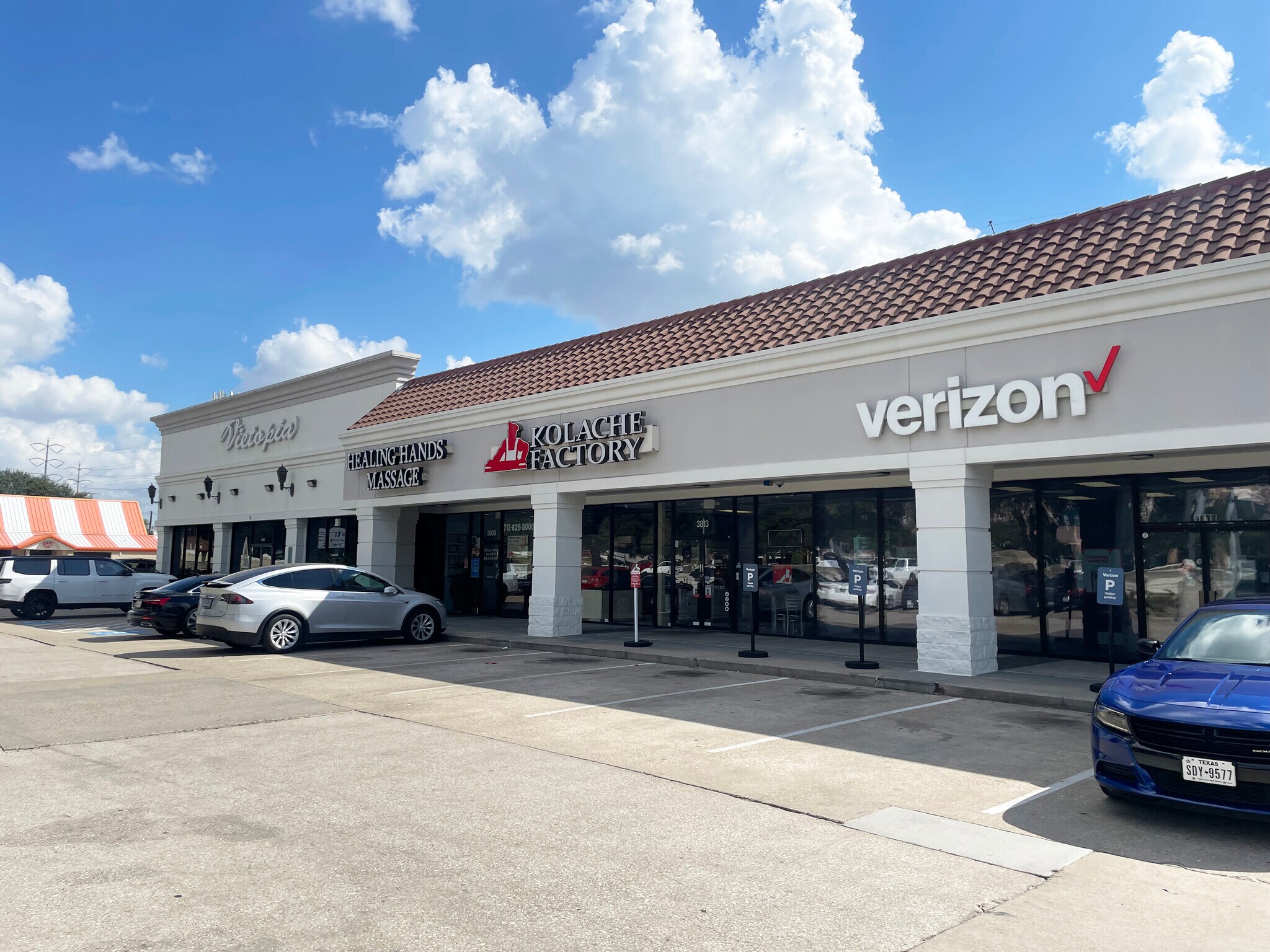 3805-3845 Southwest Fwy, Houston, TX à louer Photo principale– Image 1 sur 3