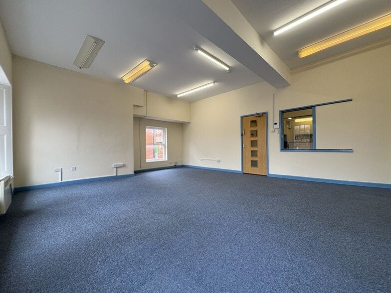 26 Market Pl, Banbury à louer - Photo de l’immeuble – Image 2 sur 9