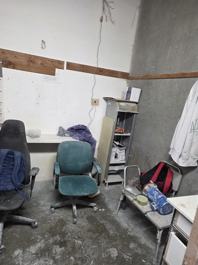 8322 130th St, Surrey, BC V3W 8J9 - Lot 218 - - Photo intérieure - Image 1 of 5