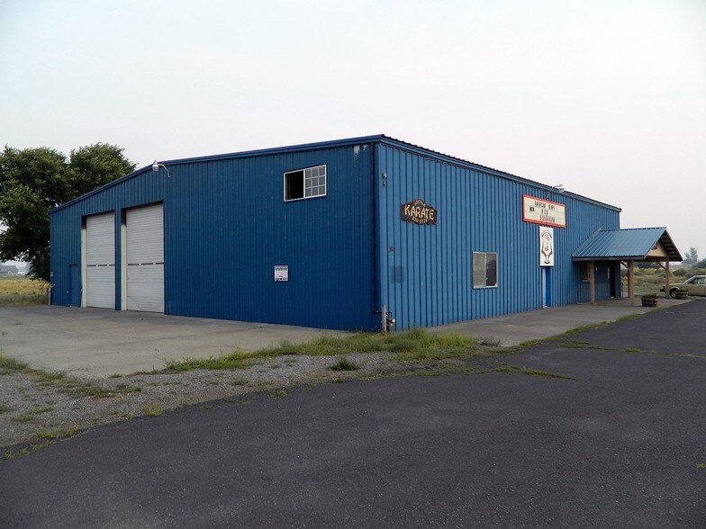 5225 Washburn Way, Klamath Falls, OR à vendre - Photo de l’immeuble – Image 3 sur 15