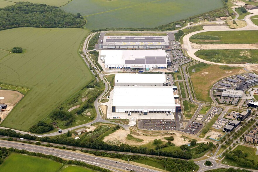 Ermine St, Alconbury à vendre - Photo de l’immeuble – Image 3 sur 3
