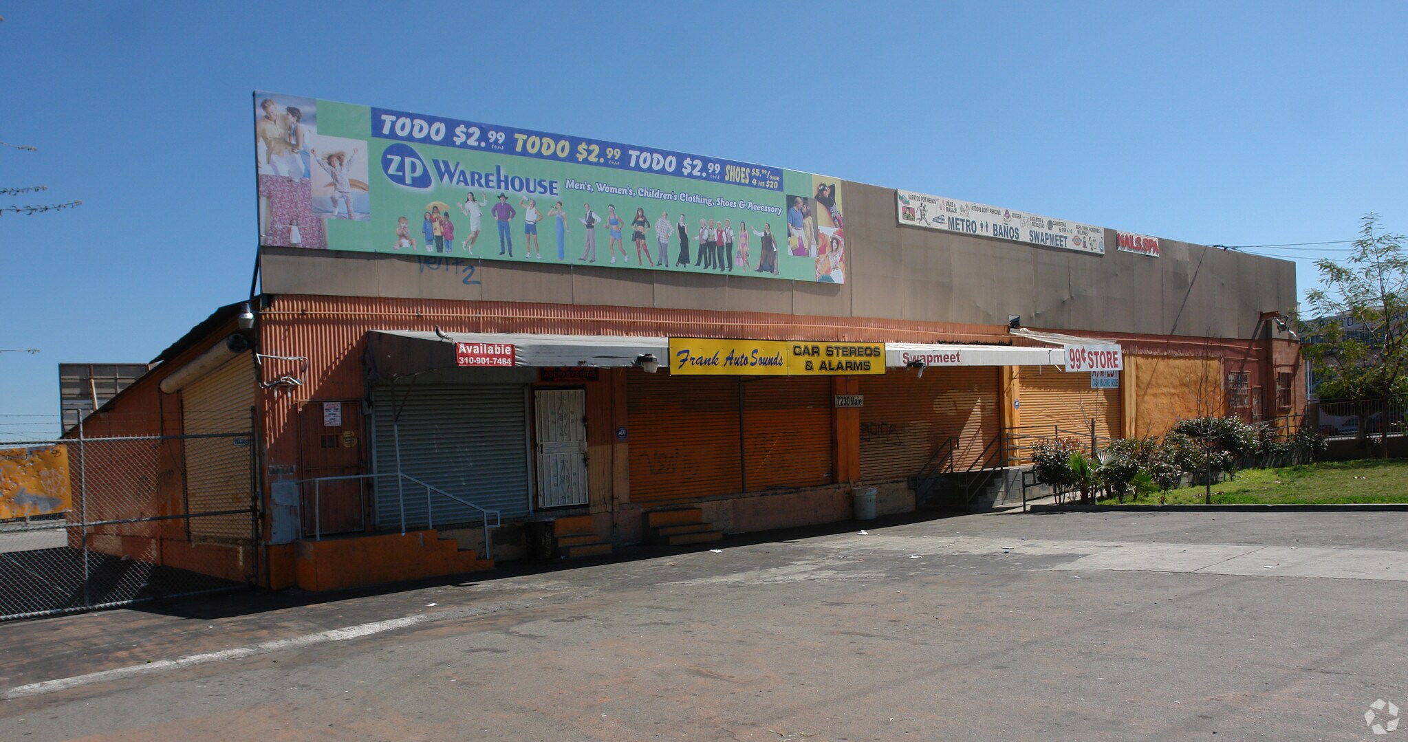 7230 Maie Ave, Los Angeles, CA à louer Photo principale– Image 1 sur 5