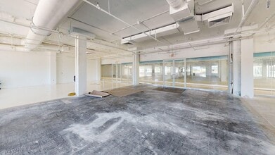 1855 Griffin Rd, Dania Beach, FL à louer Photo intérieure– Image 2 sur 4