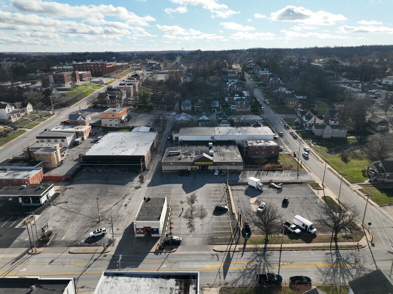 713 Madison St, Jefferson City, MO à vendre - Photo de l’immeuble – Image 3 sur 5