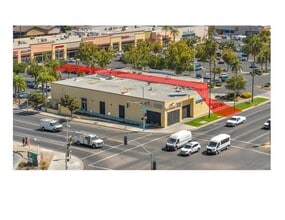 3730-3780 N Blackstone Ave, Fresno, CA à louer Photo intérieure– Image 2 sur 6