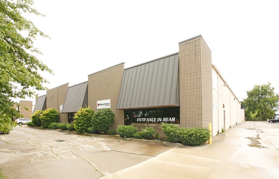 20169-20189 Northline Rd, Taylor, MI à louer - Photo principale – Image 1 sur 5